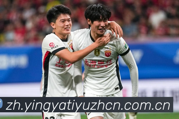 拉塞尔与皮亚斯特里即将正面交锋F1大奖赛悬念升级解析:最新赛事动态与深度分析 拉塞尔与皮亚斯特里即将正面交锋F1大奖赛悬念升级解析:最新赛事动态与深度分析
